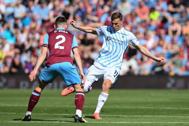 且每场比赛 且每场比赛