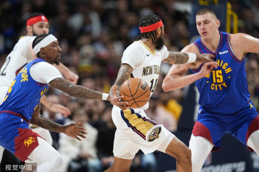 场中的一大 场中的一大