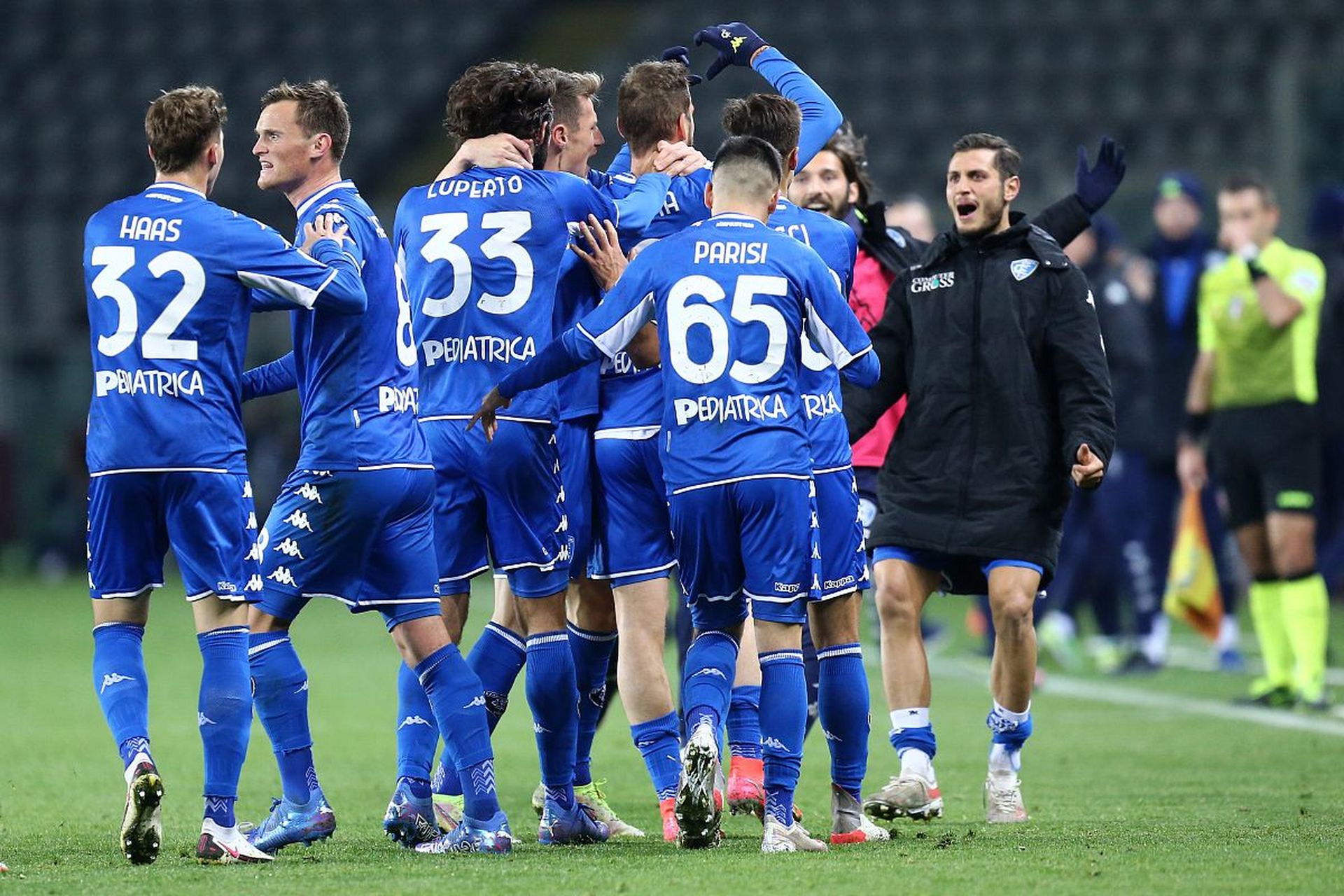 围是战术执 围是战术执